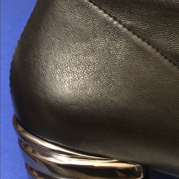 Beautiful over the née boots. Run Half Size Big. - Picture 8 of 8